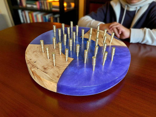 Handcrafted Peg Board Game 8" #653