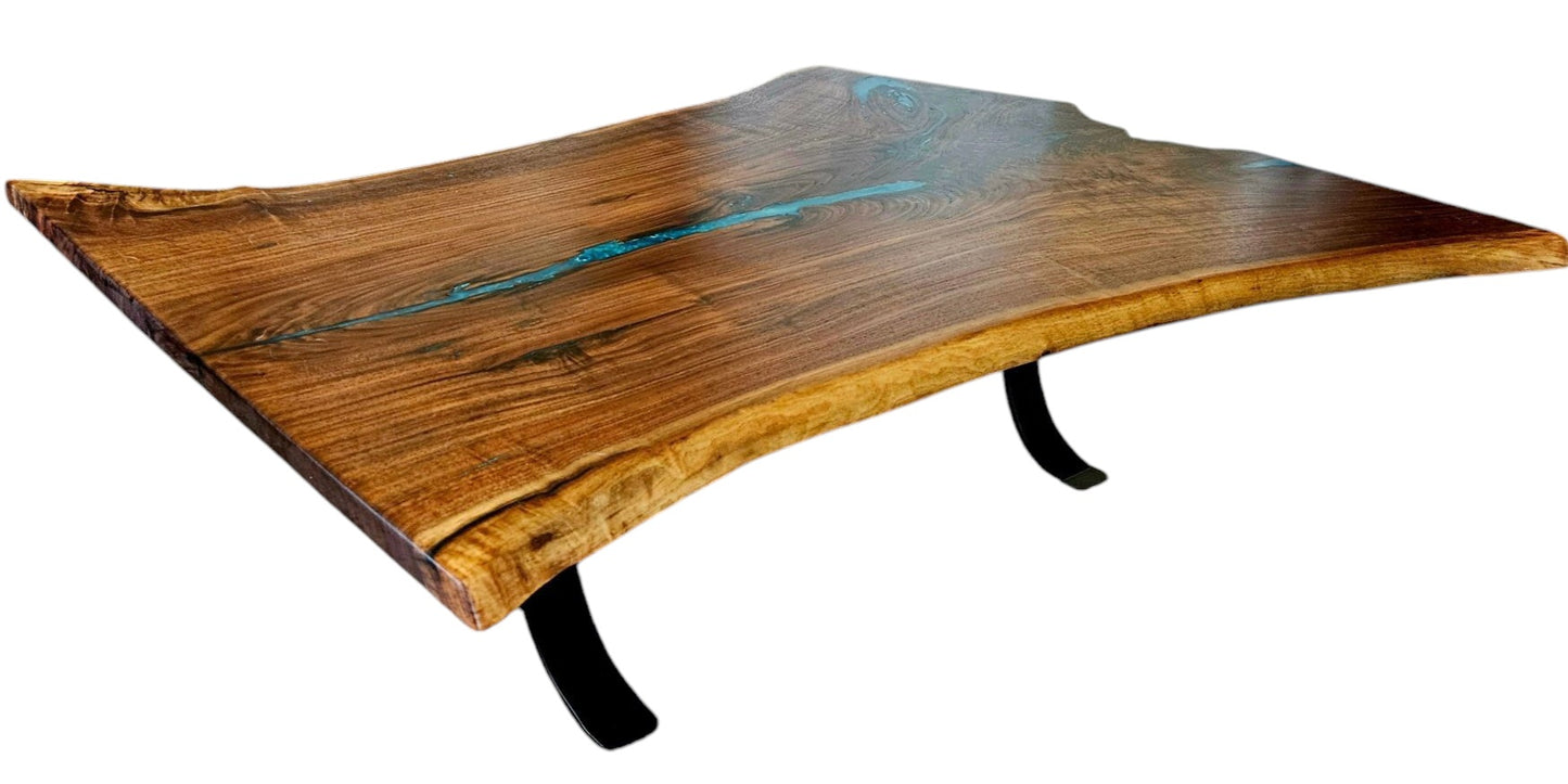Walnut Coffee Table #683