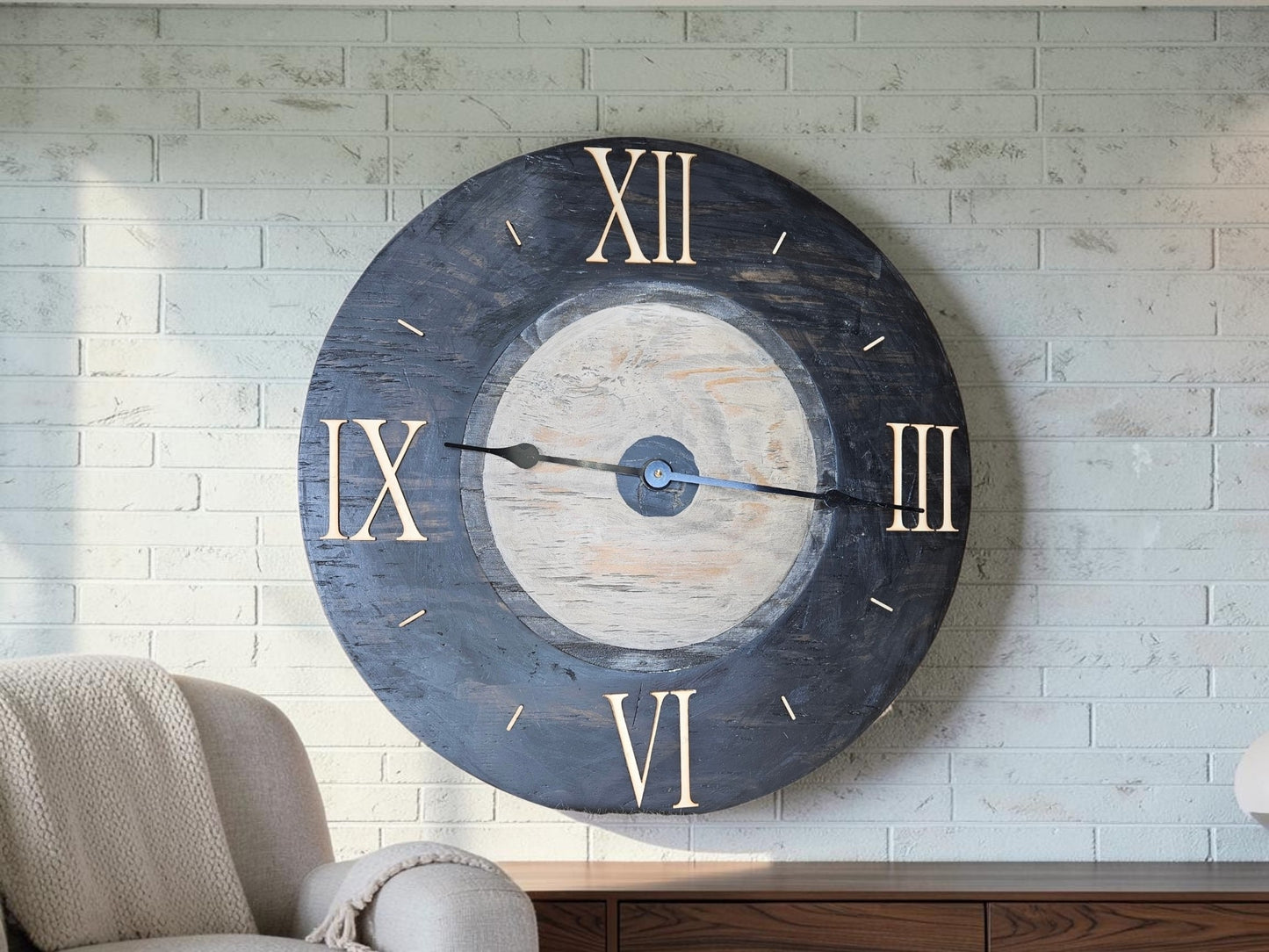 Antique Black/Gray Clock #790